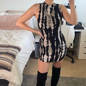 Windsor bodycon slit dress